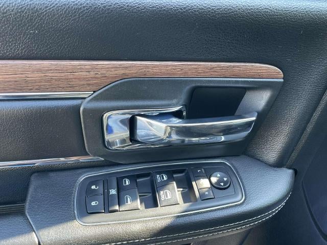 2018 RAM 1500 Laramie 4x4 Crew Cab 5'7" Box