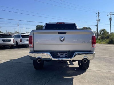 2018 RAM 1500 Laramie 4x4 Crew Cab 5'7" Box