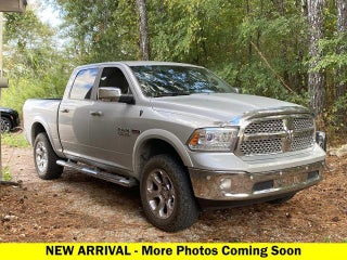 2018 RAM 1500 Laramie 4x4 Crew Cab 5'7" Box