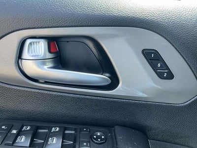 2025 Chrysler Pacifica Select FWD