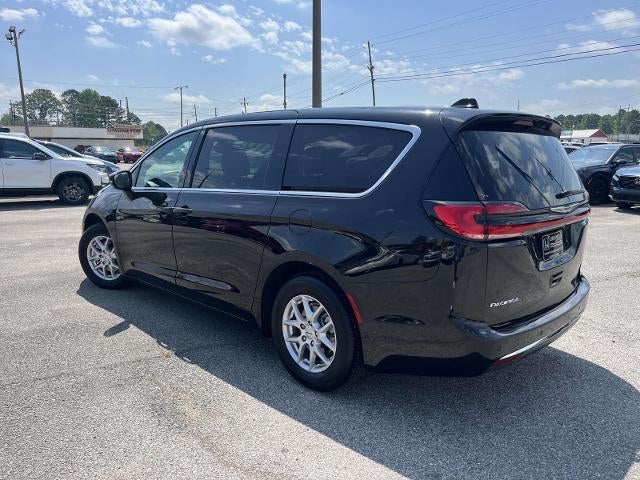 2025 Chrysler Pacifica Select FWD