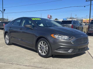 2017 Ford Fusion SE FWD