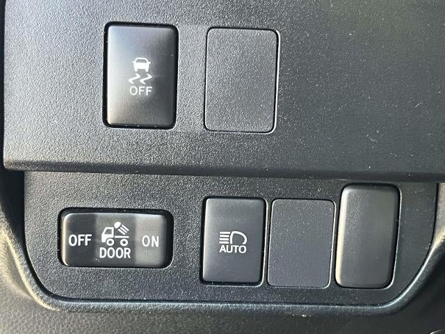 2021 Toyota Tacoma 2WD 2WD TRD Sport Double Cab 5' Bed V6 AT (Natl)