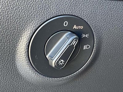 2022 Volkswagen Taos SE FWD