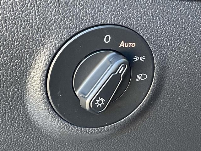 2022 Volkswagen Taos SE FWD