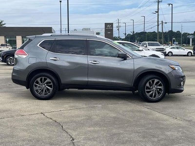 2016 Nissan Rogue FWD 4dr SL