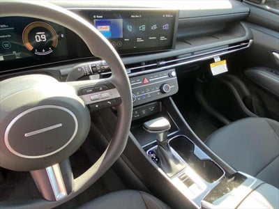 2025 Hyundai TUCSON SE FWD