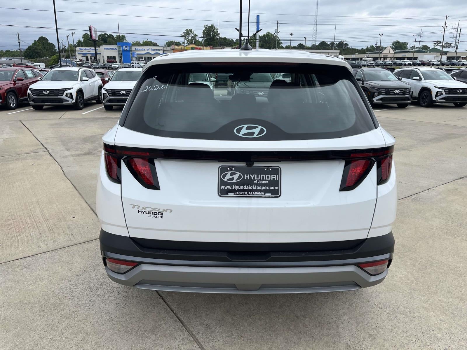 2026 Hyundai TUCSON SE FWD