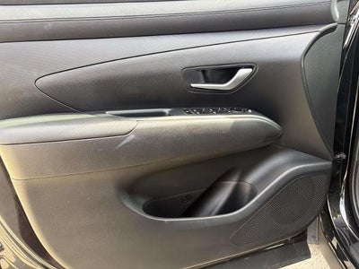 2025 Hyundai TUCSON SE FWD