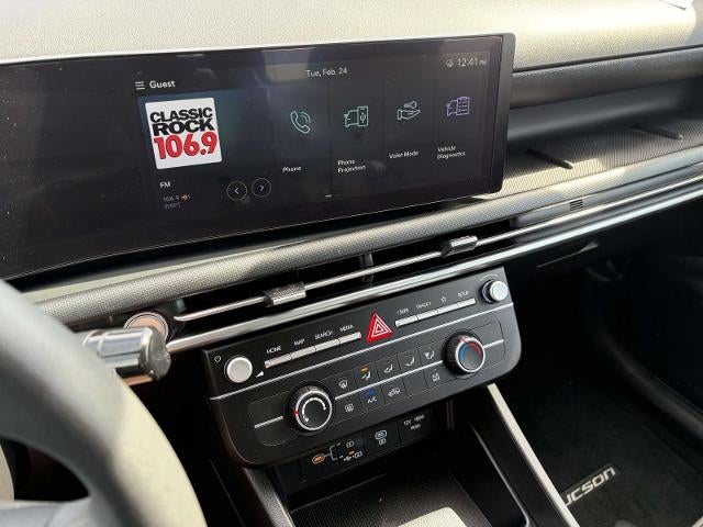 2025 Hyundai TUCSON SE FWD