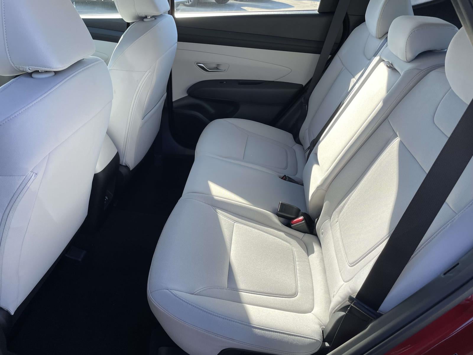 2026 Hyundai TUCSON SE FWD