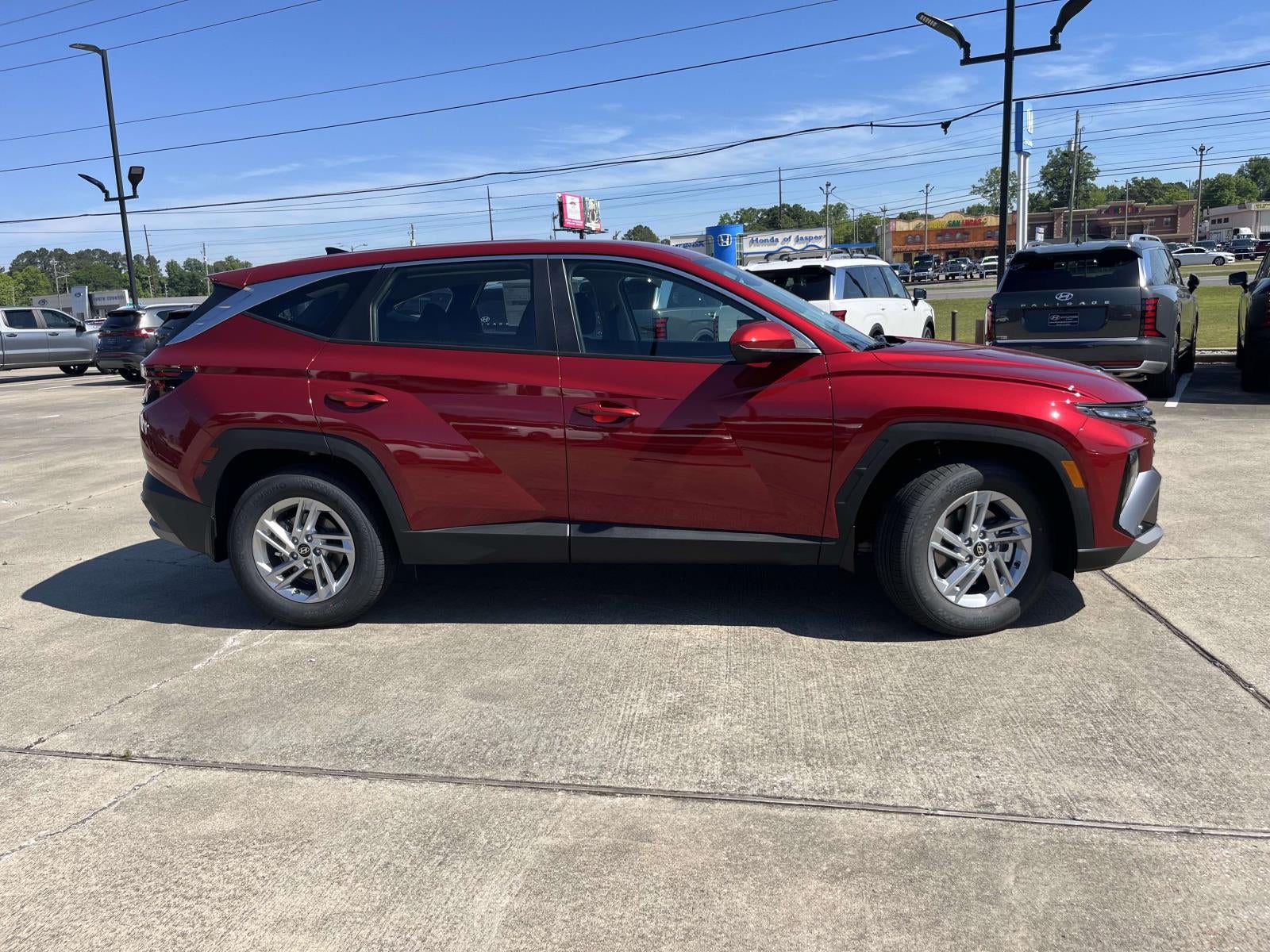 2026 Hyundai TUCSON SE FWD