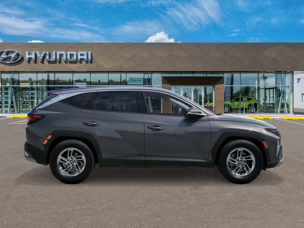 2026 Hyundai TUCSON SE