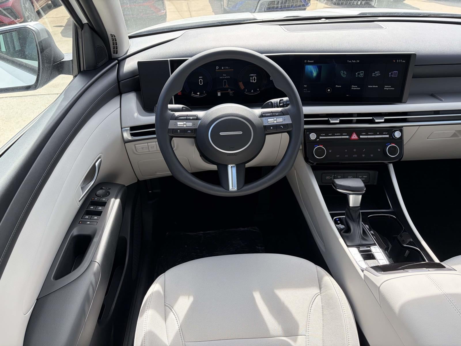 2026 Hyundai TUCSON SEL FWD