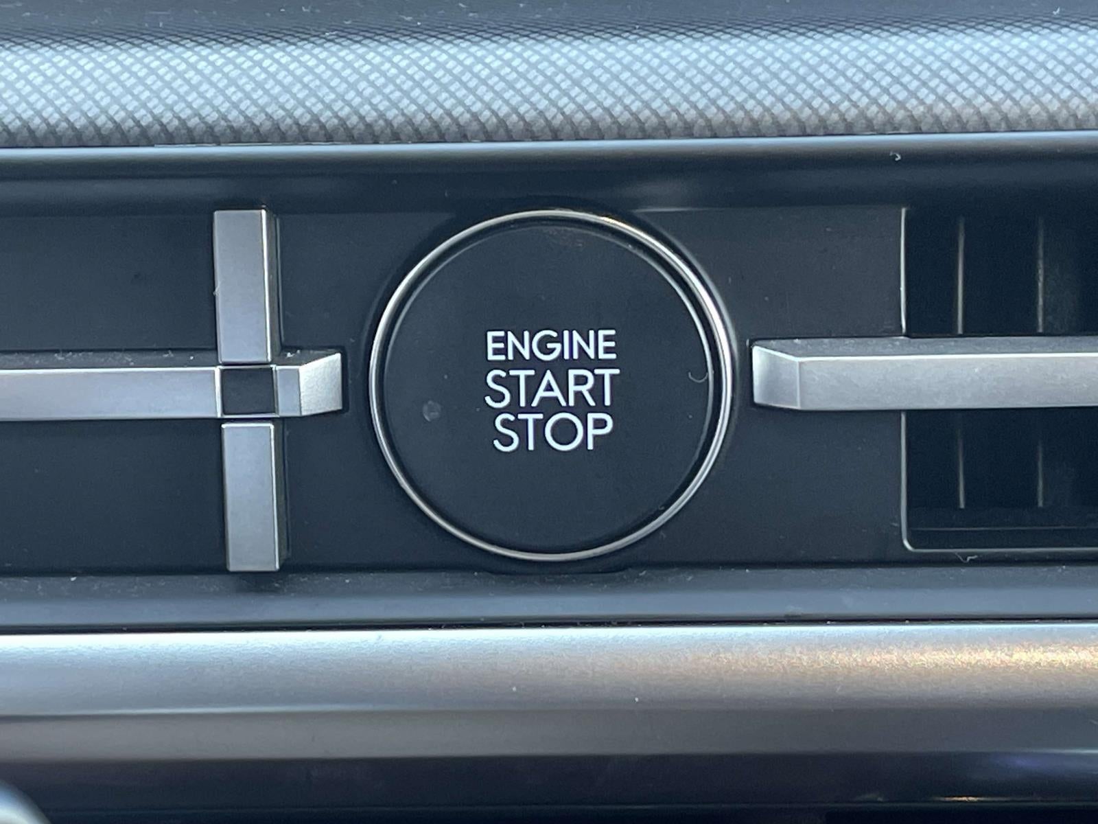 2025 Hyundai SANTA FE SE FWD