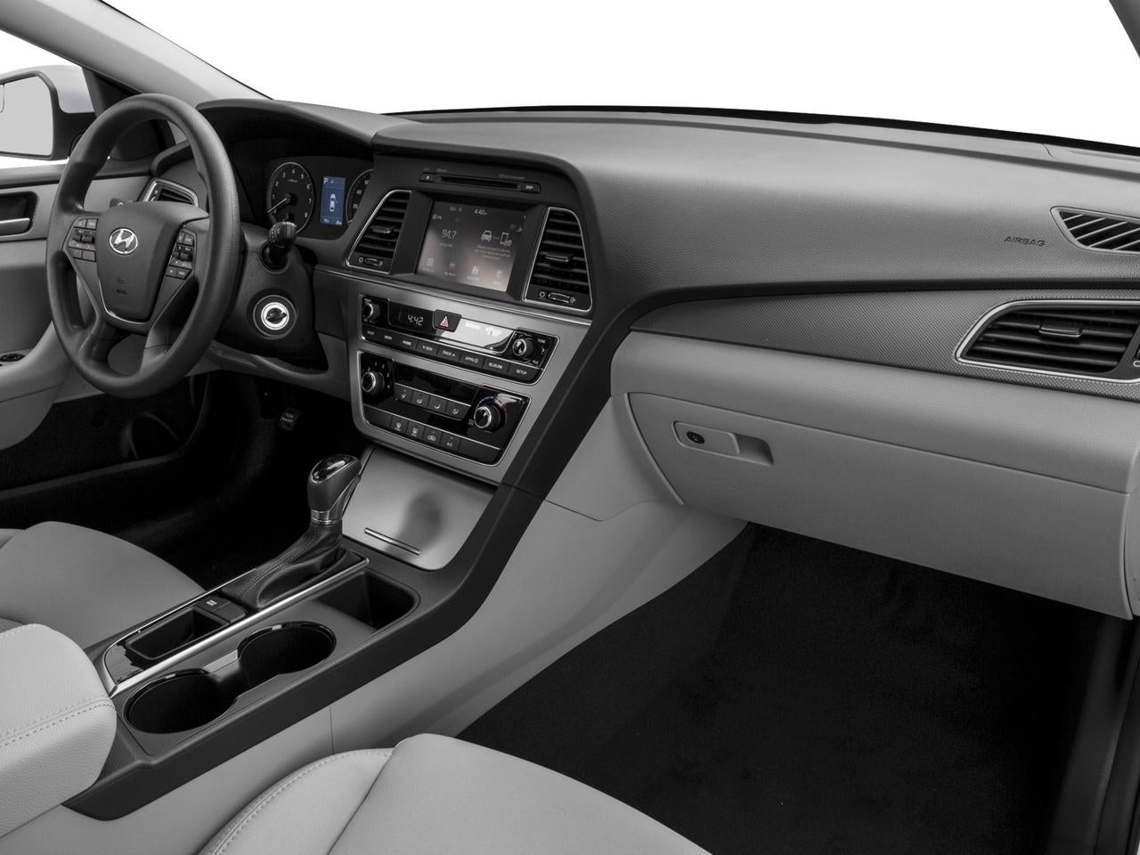 2017 Hyundai SONATA SE 2.4L