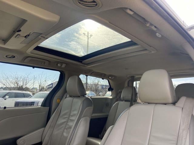 2013 Toyota Sienna 5dr 7-Pass Van V6 Ltd FWD (Natl)