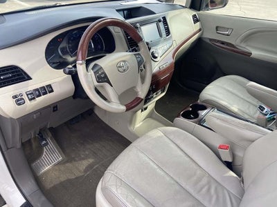 2013 Toyota Sienna 5dr 7-Pass Van V6 Ltd FWD (Natl)