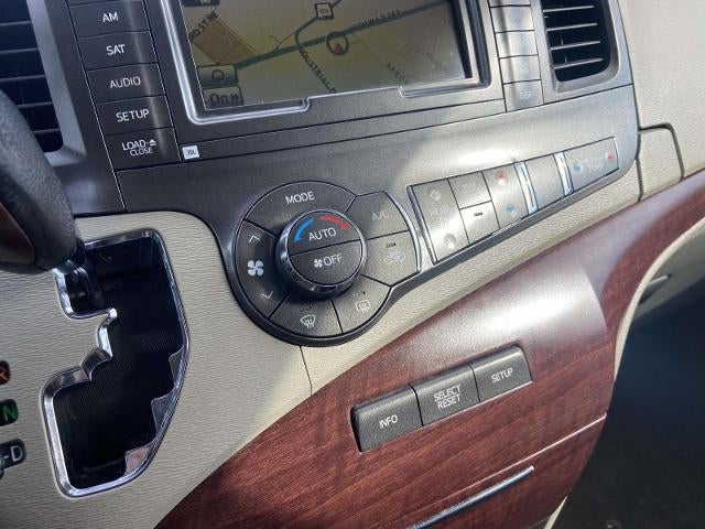 2013 Toyota Sienna 5dr 7-Pass Van V6 Ltd FWD (Natl)