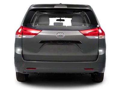 2013 Toyota Sienna 5dr 7-Pass Van V6 L FWD (Natl)