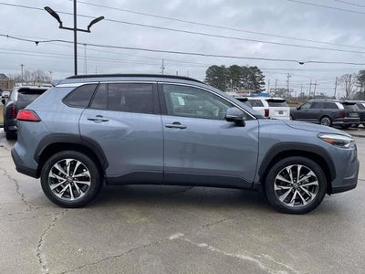 2023 Toyota Corolla Cross XLE 2WD (Natl)