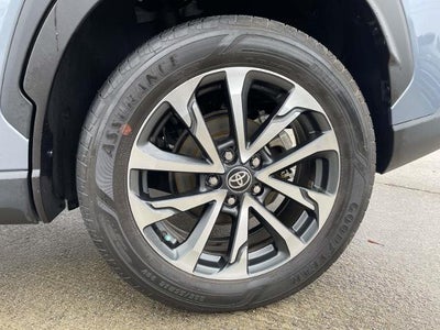 2023 Toyota Corolla Cross XLE 2WD (Natl)