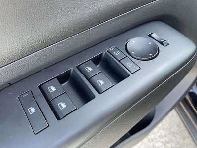 2025 Hyundai KONA SEL FWD