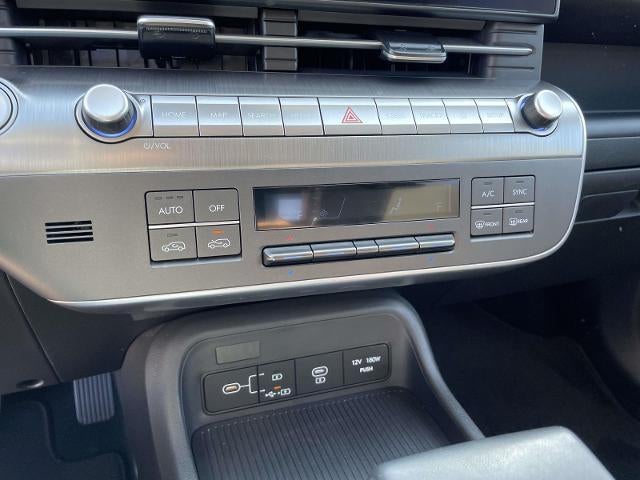 2025 Hyundai KONA SEL FWD