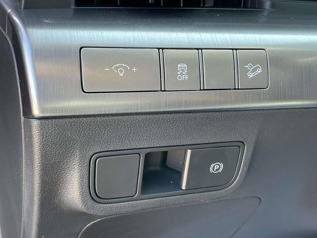 2025 Hyundai KONA SEL FWD