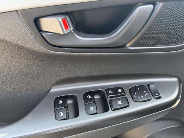 2020 Hyundai KONA SEL Auto FWD