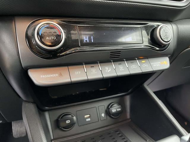 2022 Hyundai KONA Limited DCT FWD