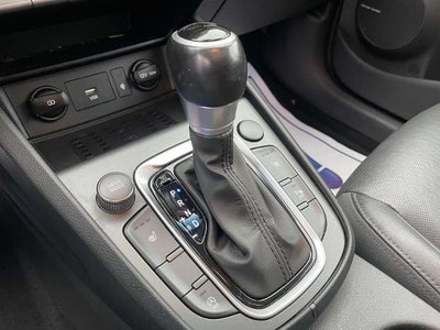 2022 Hyundai KONA Limited DCT FWD