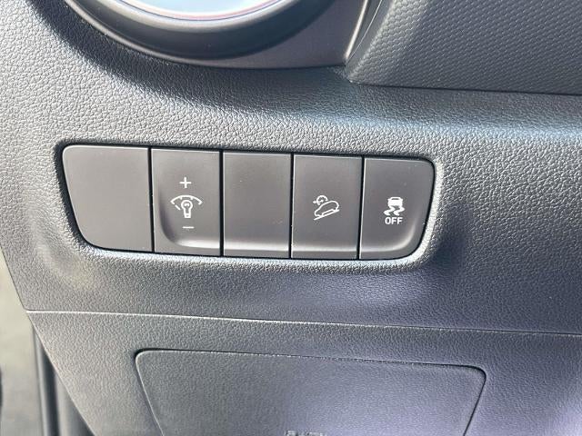 2023 Hyundai KONA Limited DCT FWD