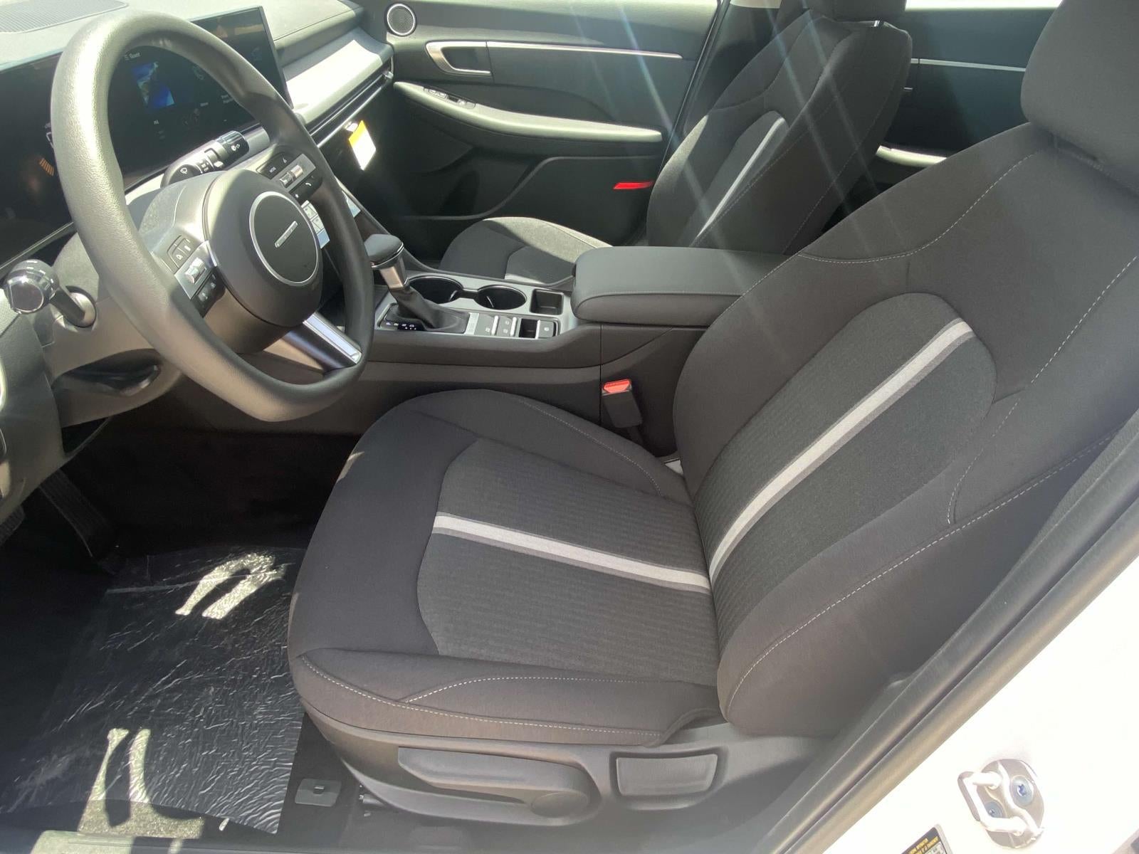 2025 Hyundai SONATA SE