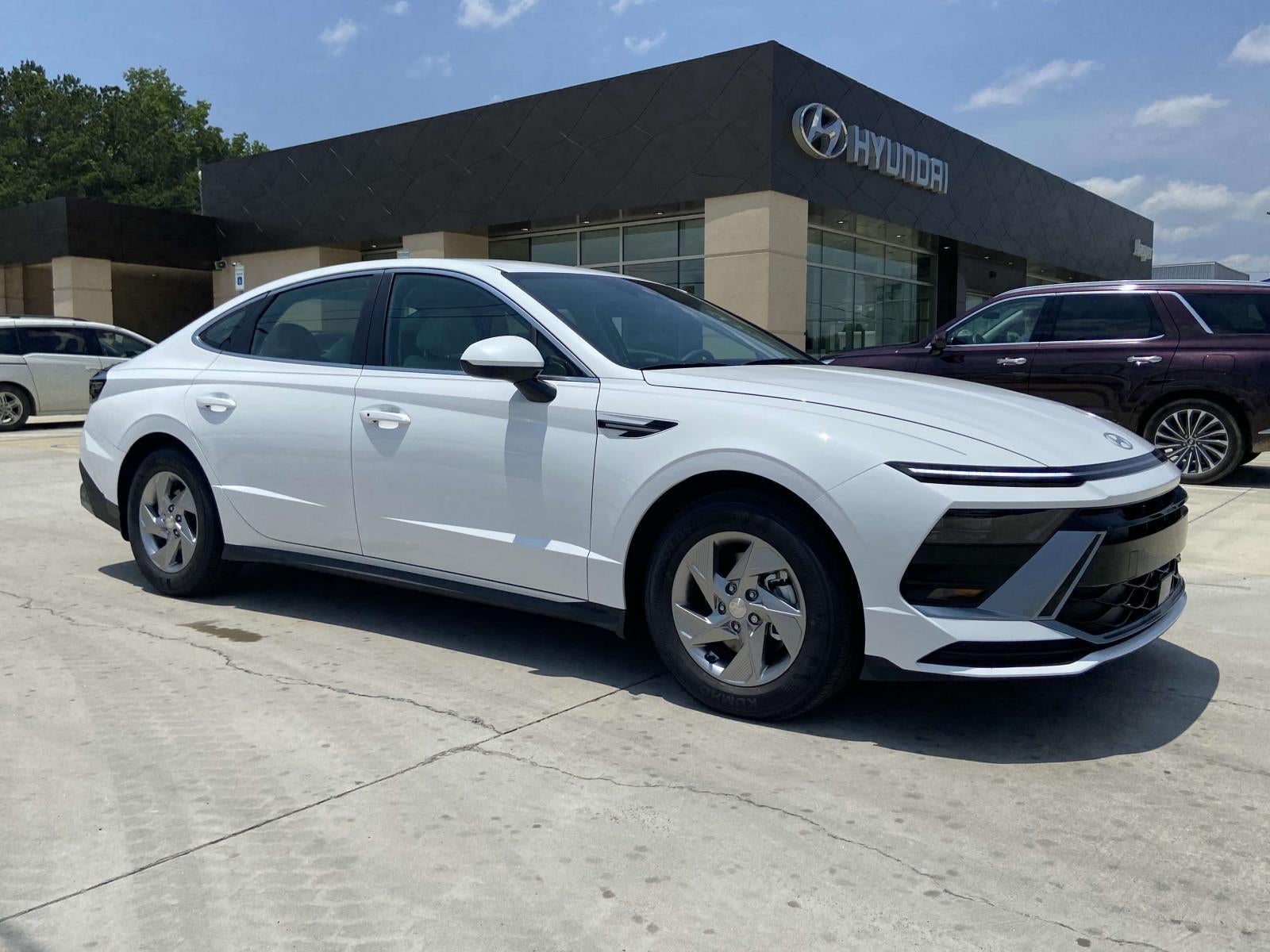 2025 Hyundai SONATA SE