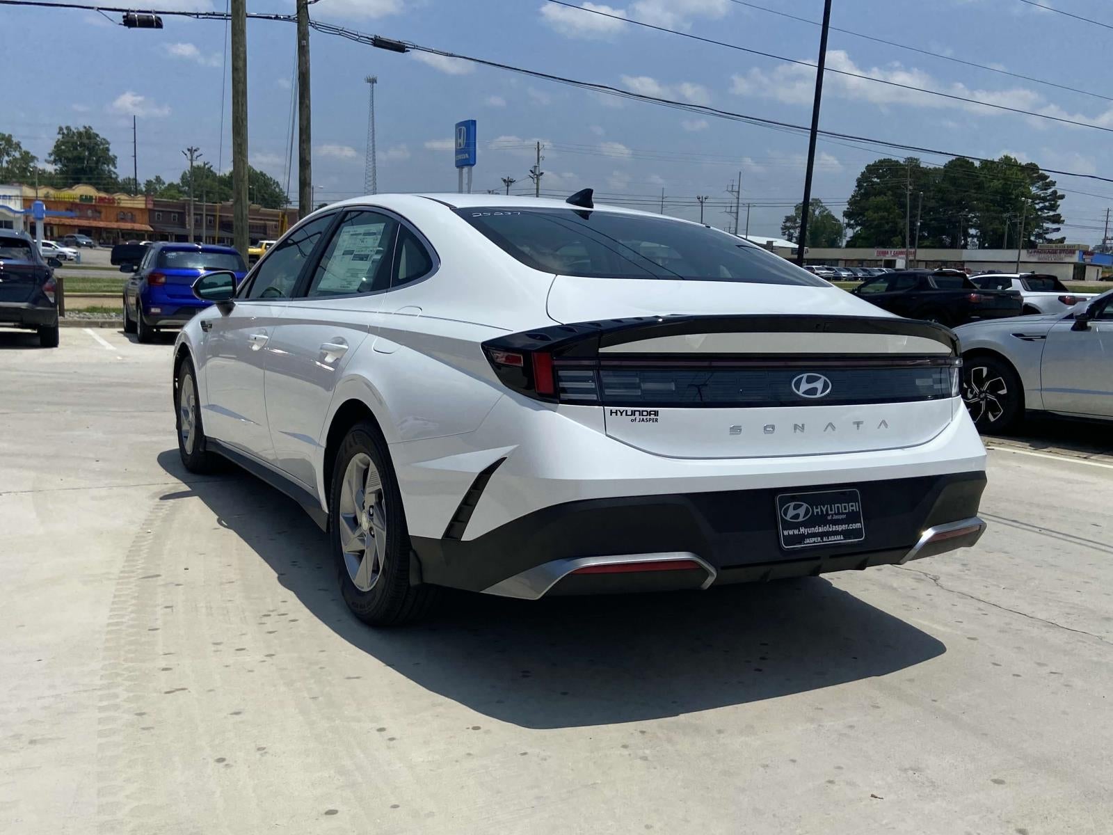 2025 Hyundai SONATA SE