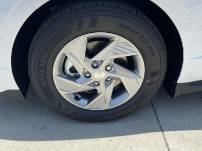 2025 Hyundai SONATA SE