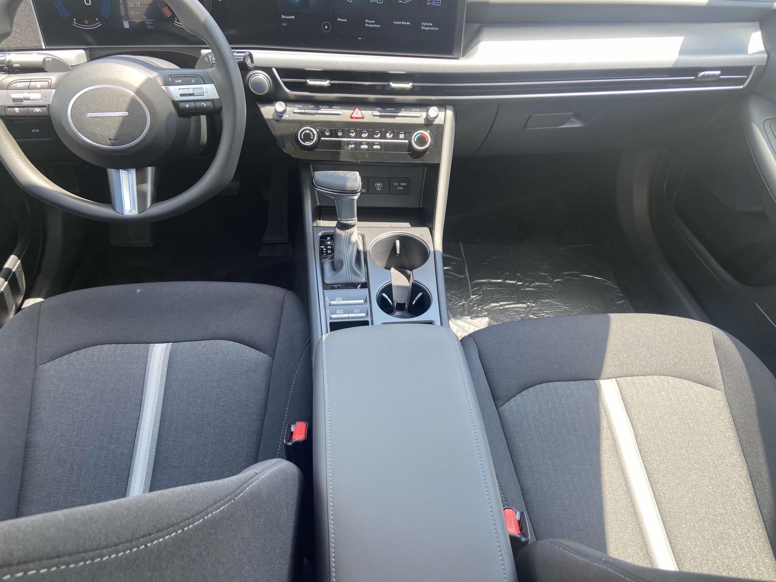 2025 Hyundai SONATA SE