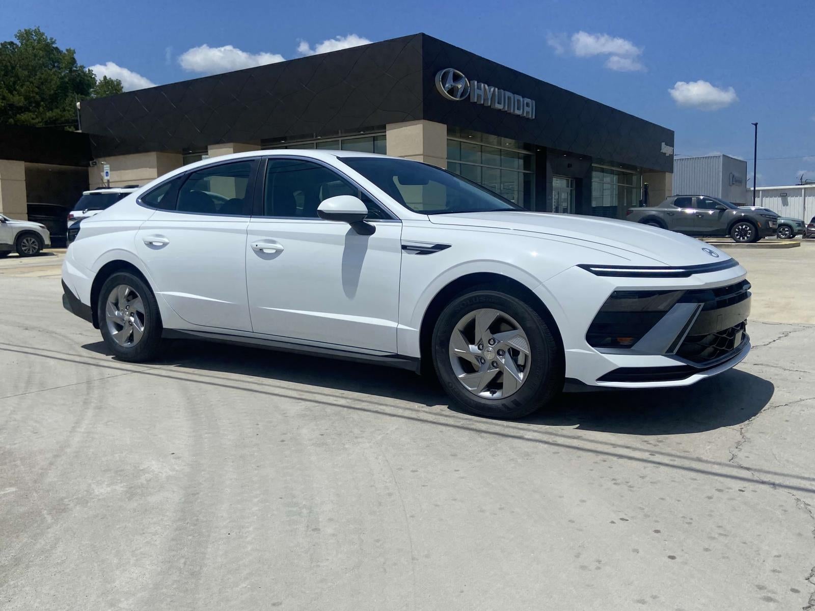 2025 Hyundai SONATA SE