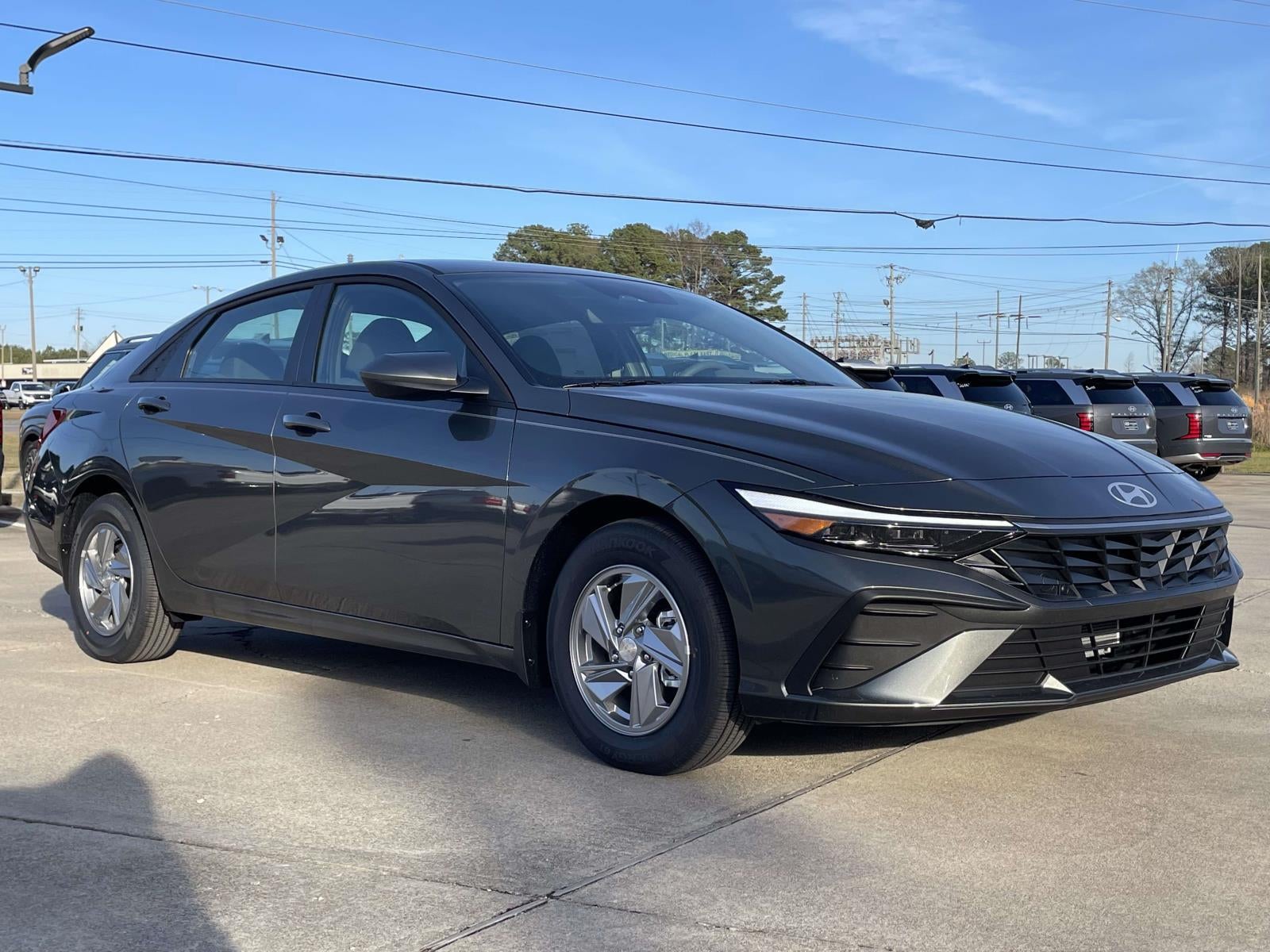 2026 Hyundai ELANTRA SE