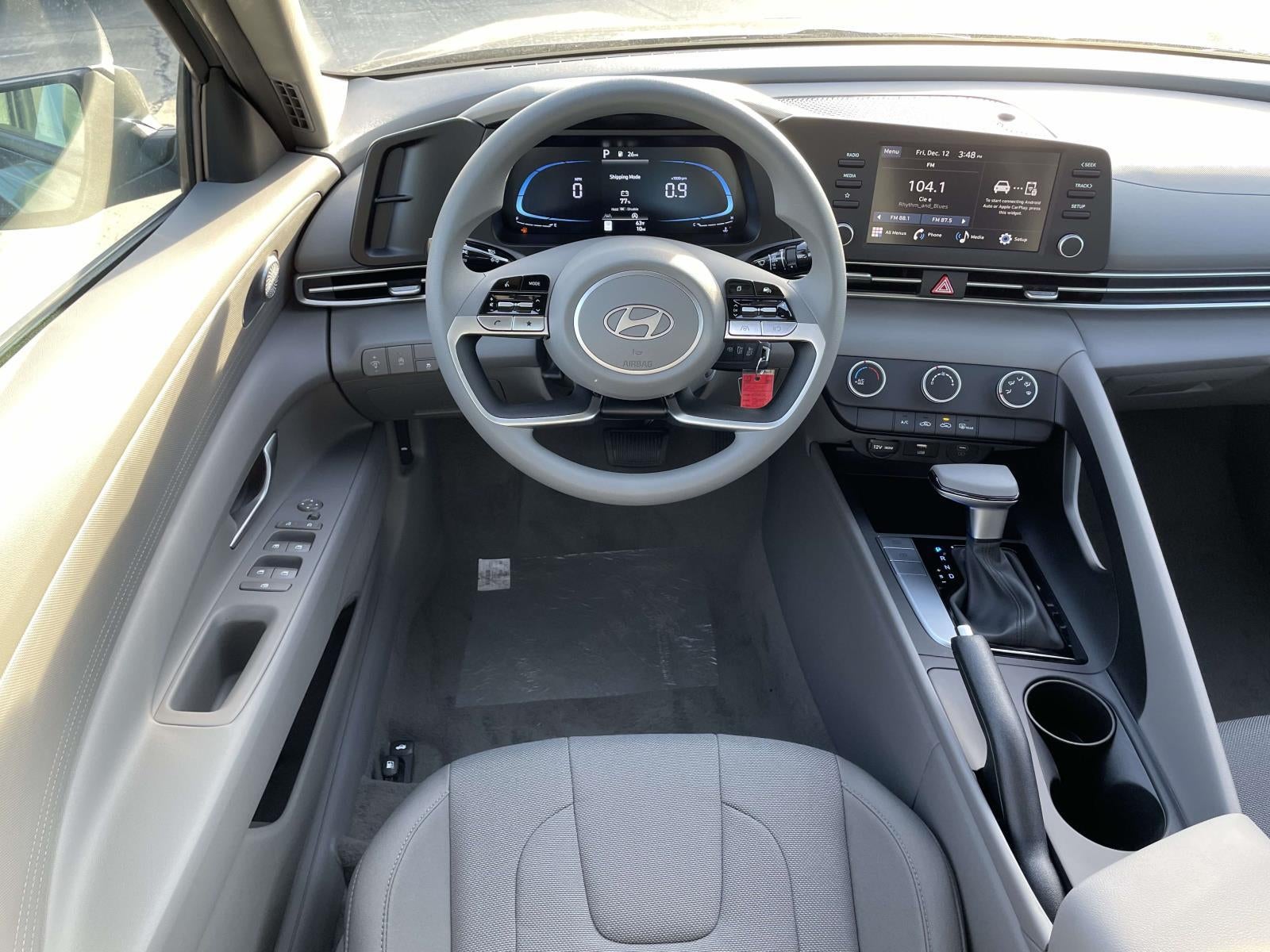 2026 Hyundai ELANTRA SE