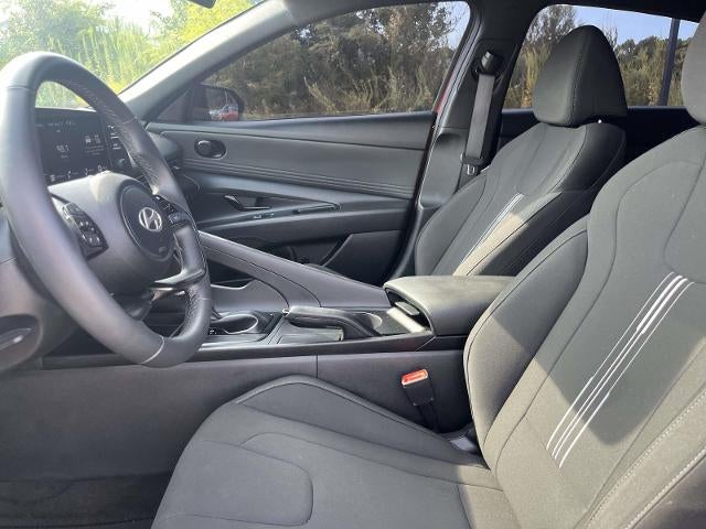 2025 Hyundai ELANTRA SEL Sport IVT