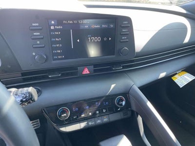 2025 Hyundai ELANTRA SEL Sport IVT