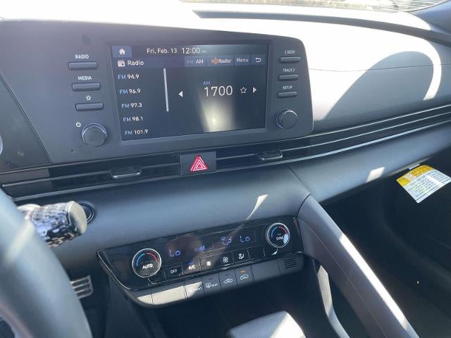 2025 Hyundai ELANTRA SEL Sport IVT