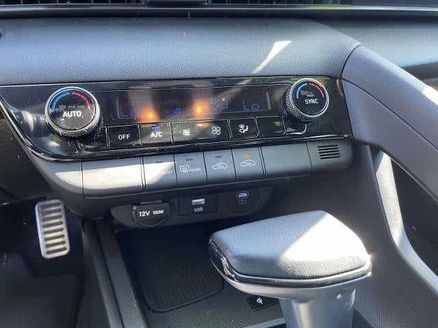 2025 Hyundai ELANTRA SEL Sport IVT