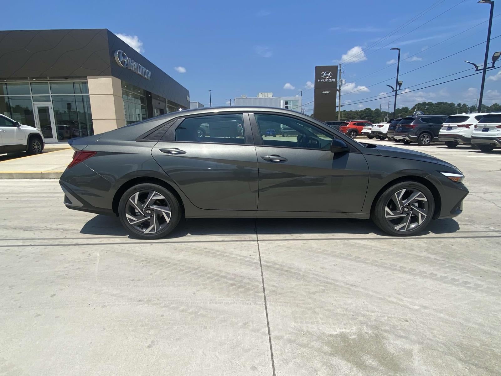 2025 Hyundai ELANTRA HYBRID SEL Sport