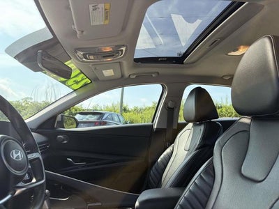 2025 Hyundai ELANTRA Limited IVT