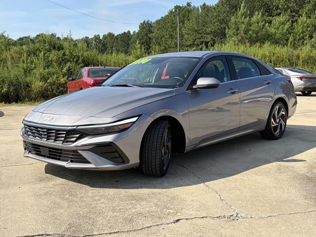 2025 Hyundai ELANTRA Limited IVT