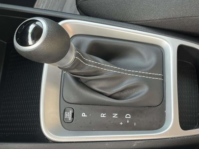 2025 Hyundai VENUE SE IVT