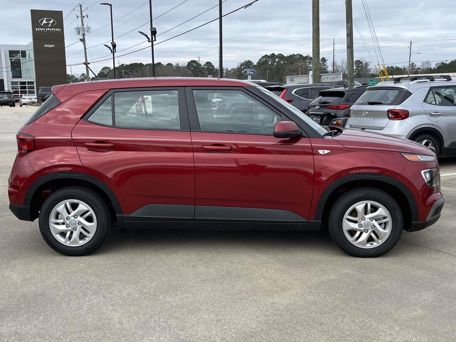 2025 Hyundai VENUE SE